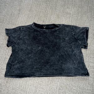 loose crop top black acid wash